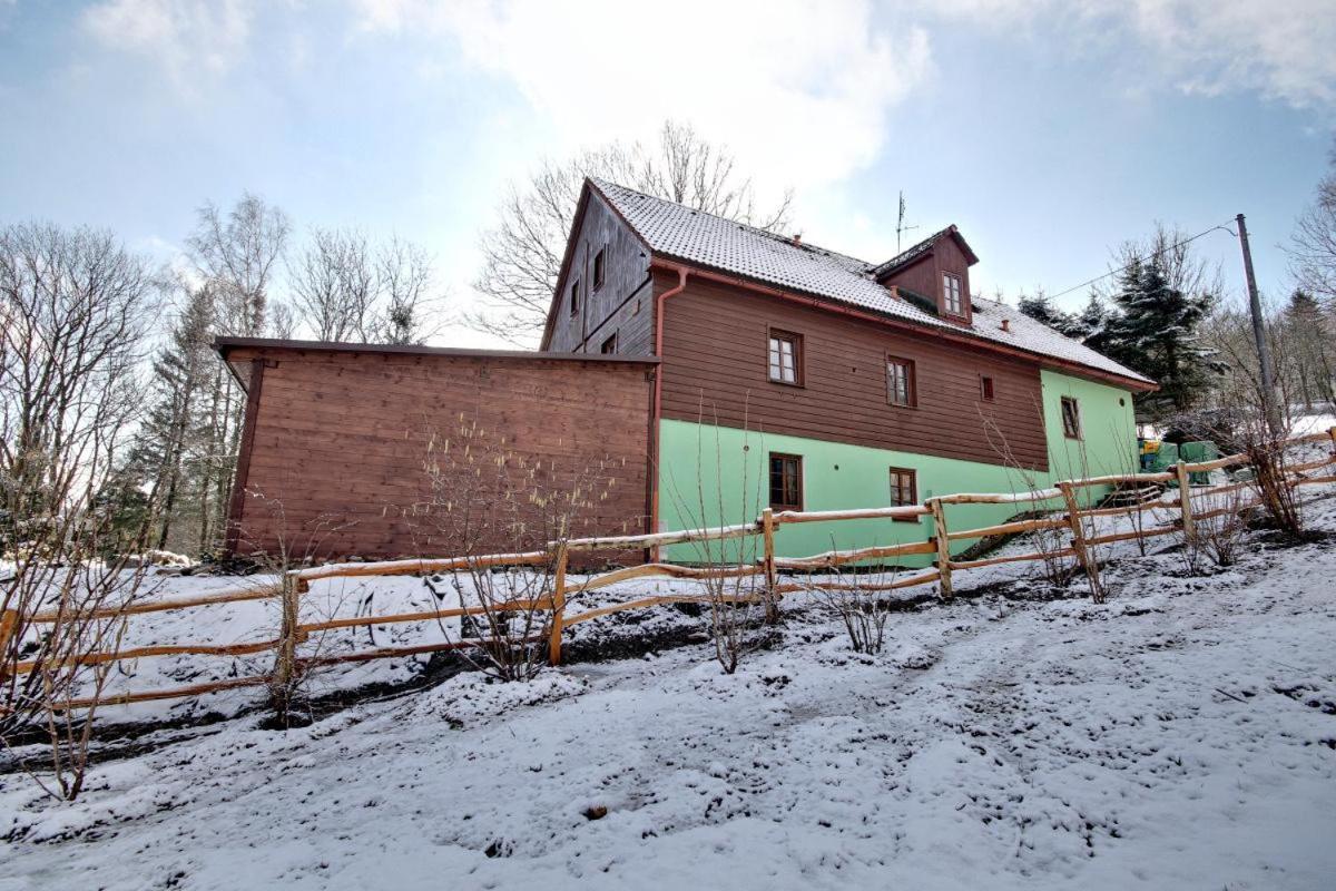 Penzion Harry Na Sjezdovce Krkonose Vysoké nad Jizerou 外观 照片